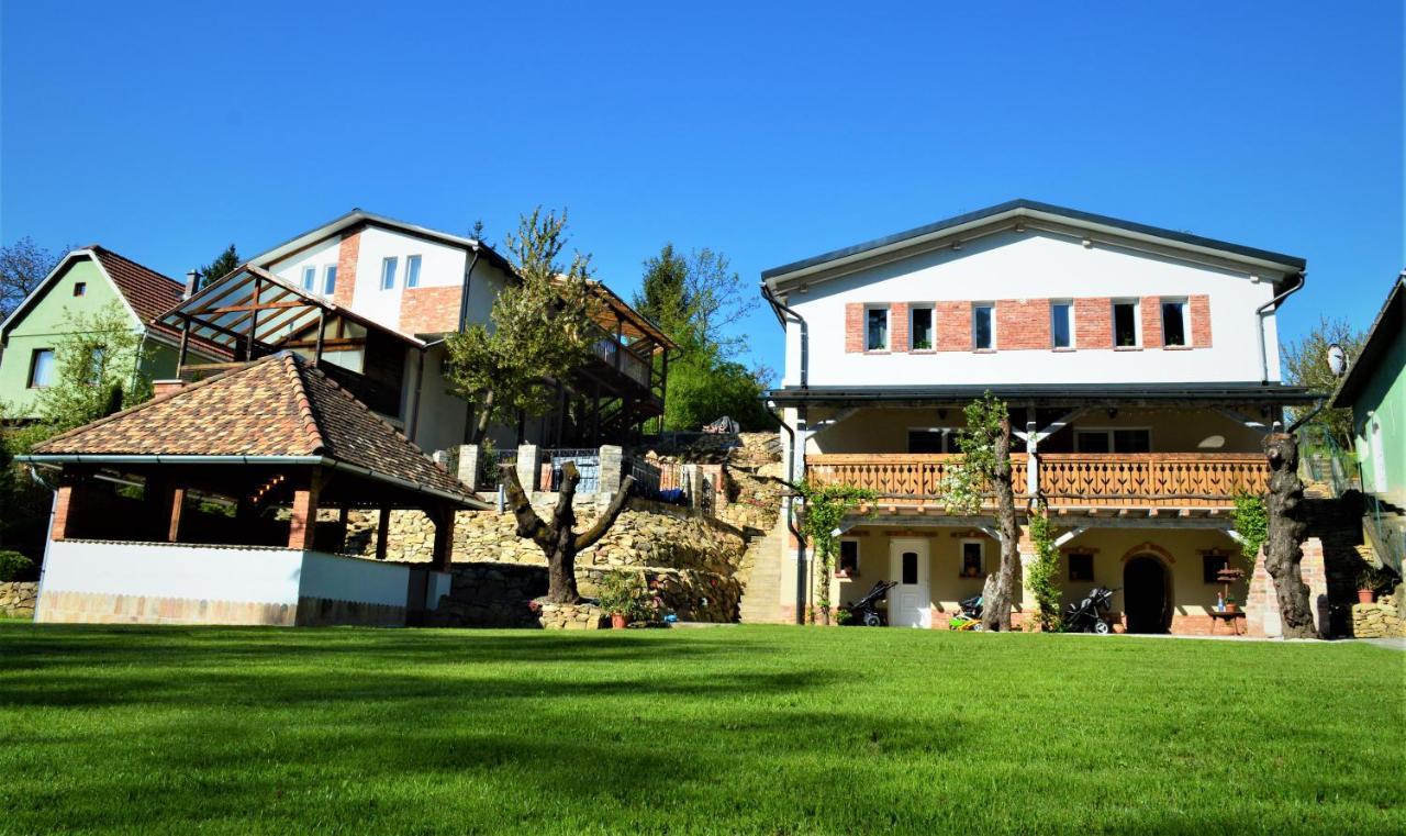 Terrace Apartments 埃格尔 外观 照片